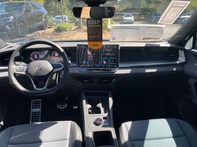 2026 Volkswagen Tiguan 2.0T SE R-Line Black