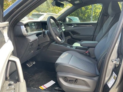 2026 Volkswagen Tiguan 2.0T SE R-Line Black
