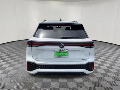 2026 Volkswagen Tiguan 2.0T SE R-Line Black