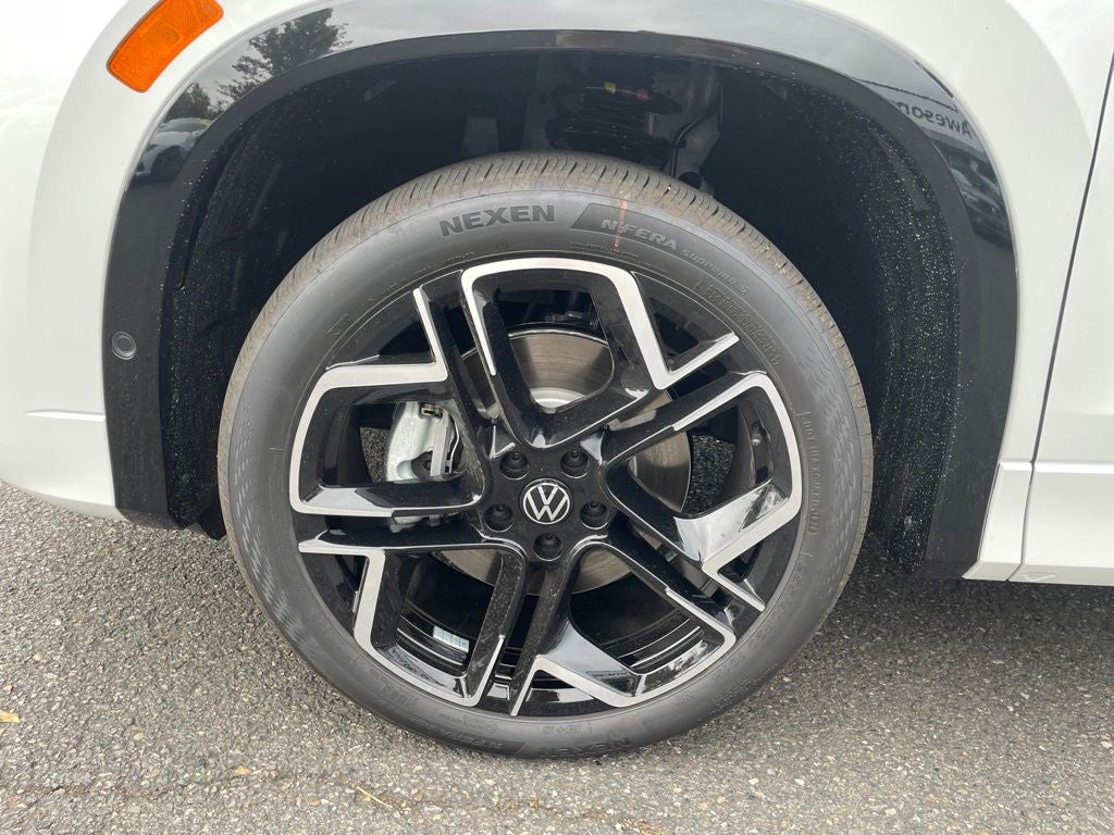 2026 Volkswagen Tiguan 2.0T SEL R-Line