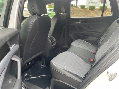2026 Volkswagen Tiguan 2.0T SEL R-Line