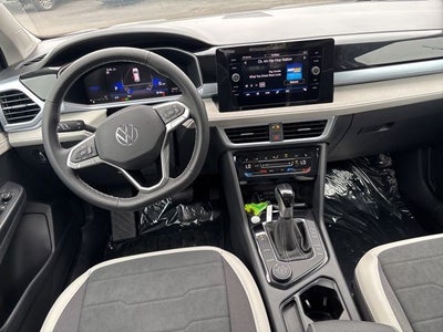 2025 Volkswagen Taos 1.5T SE