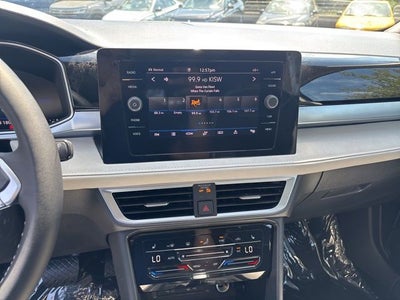 2025 Volkswagen Taos 1.5T SE