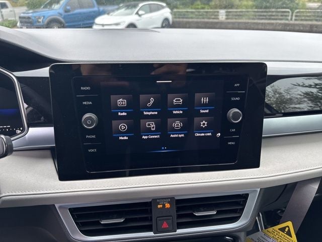 2025 Volkswagen Taos 1.5T SE