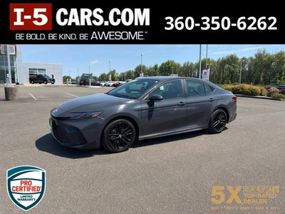 2025 Toyota Camry SE