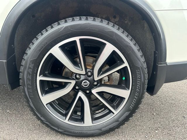 2020 Nissan Rogue SL