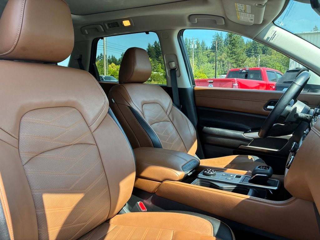 2024 Nissan Pathfinder Platinum