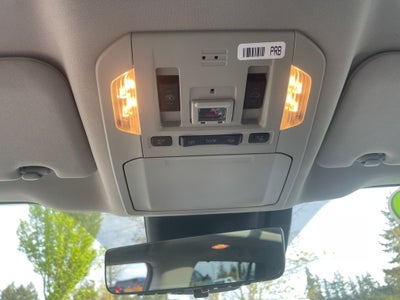 2022 Toyota Highlander Hybrid Platinum