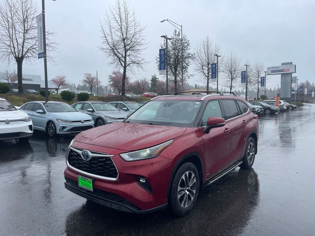 2022 Toyota Highlander Hybrid XLE