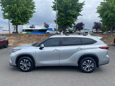 2023 Toyota Highlander Hybrid XLE