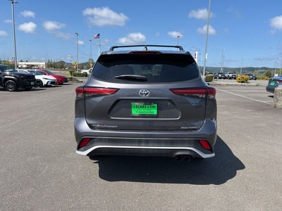 2022 Toyota Highlander XSE