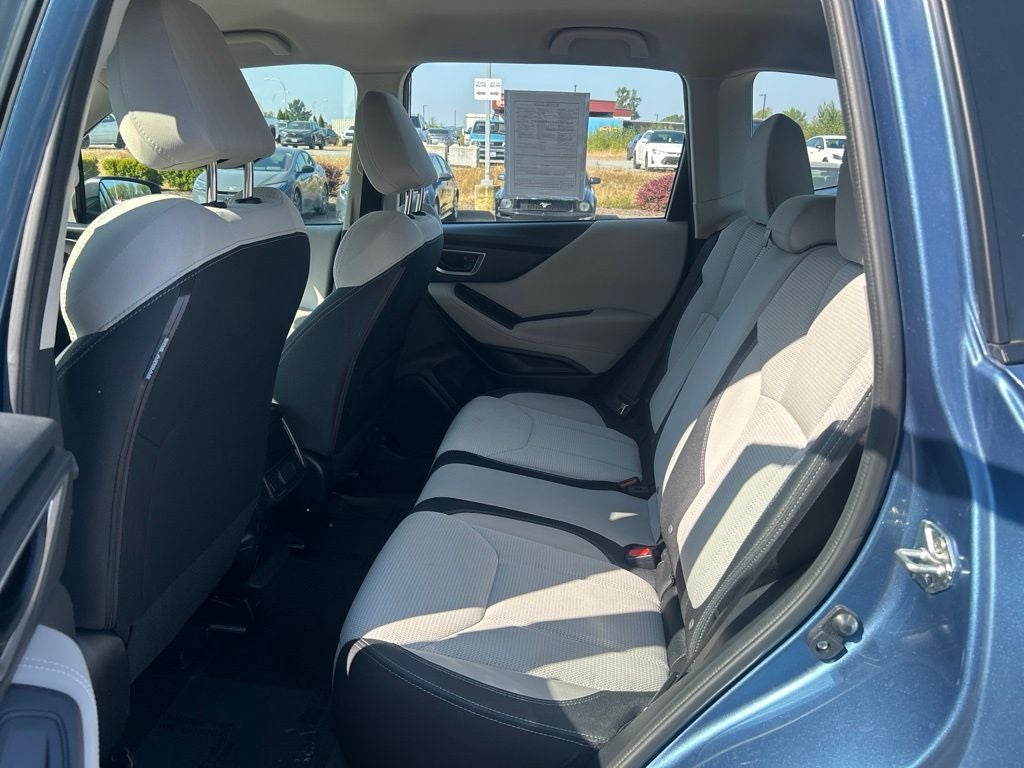 2023 Subaru Forester Base