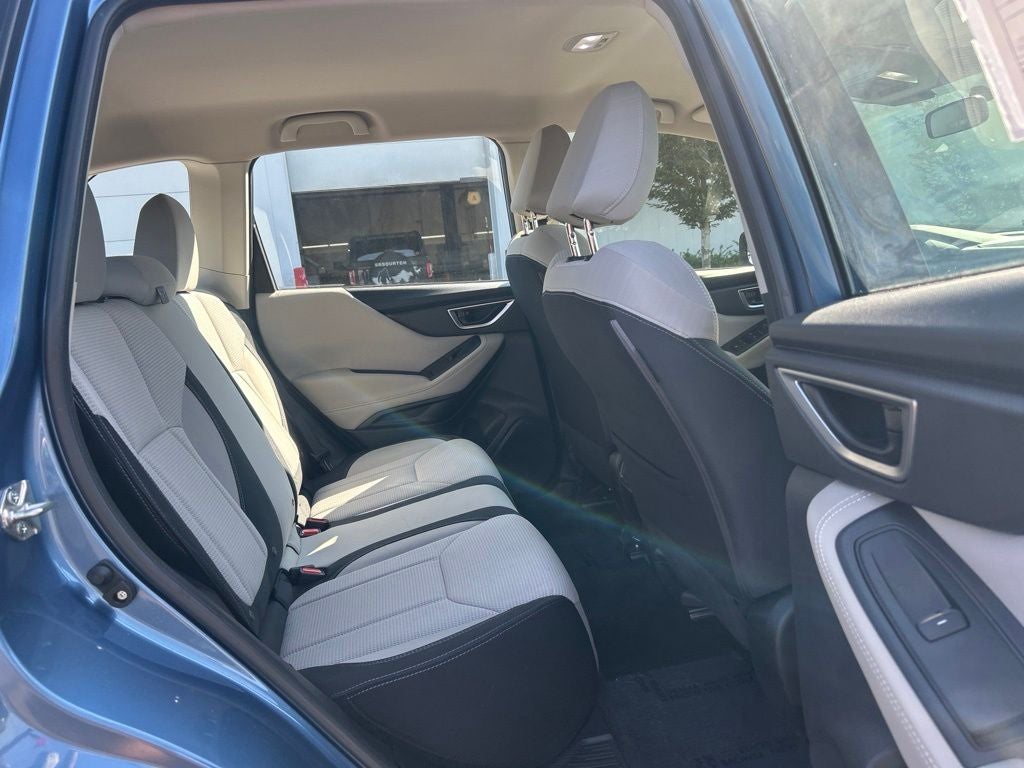2023 Subaru Forester Base