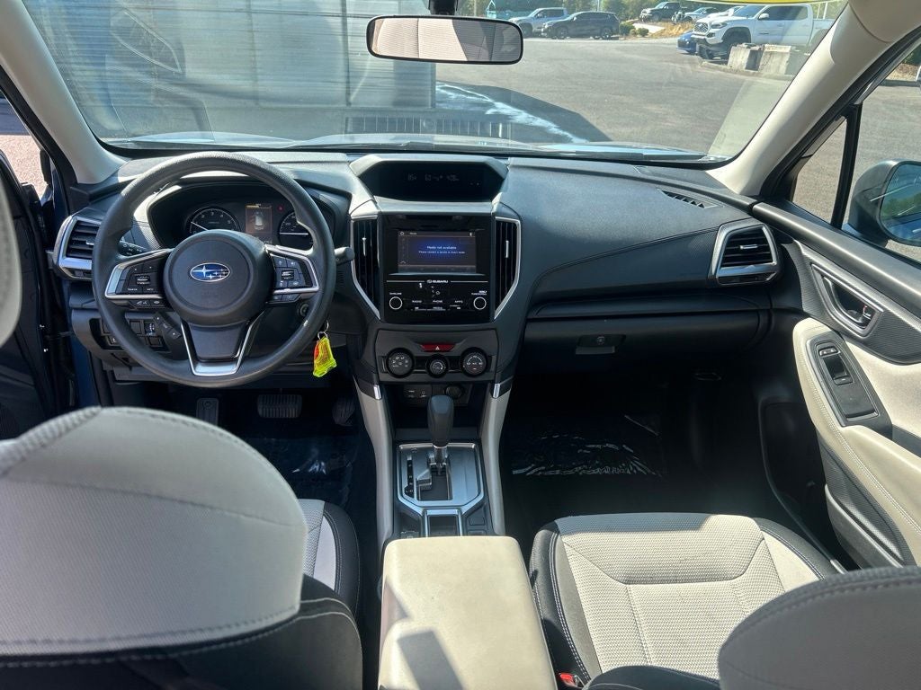 2023 Subaru Forester Base
