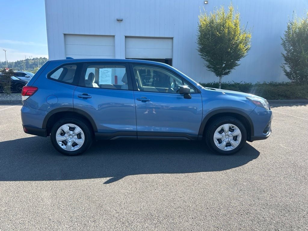 2023 Subaru Forester Base