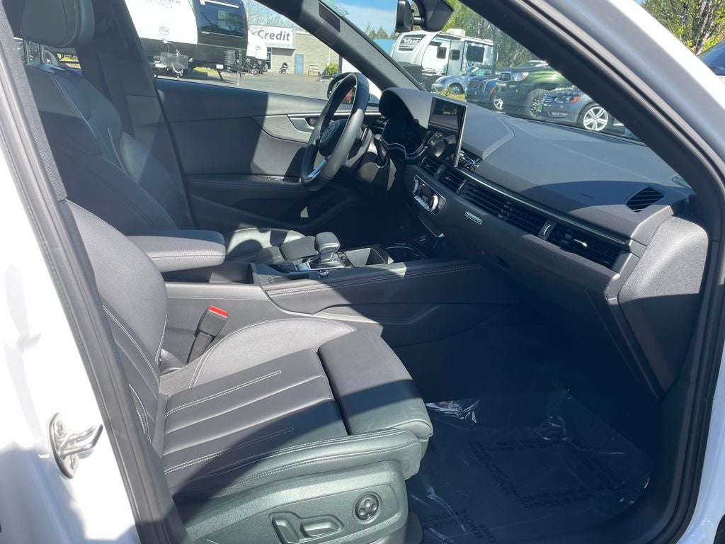 2024 Audi A4 45 S line Premium Plus quattro