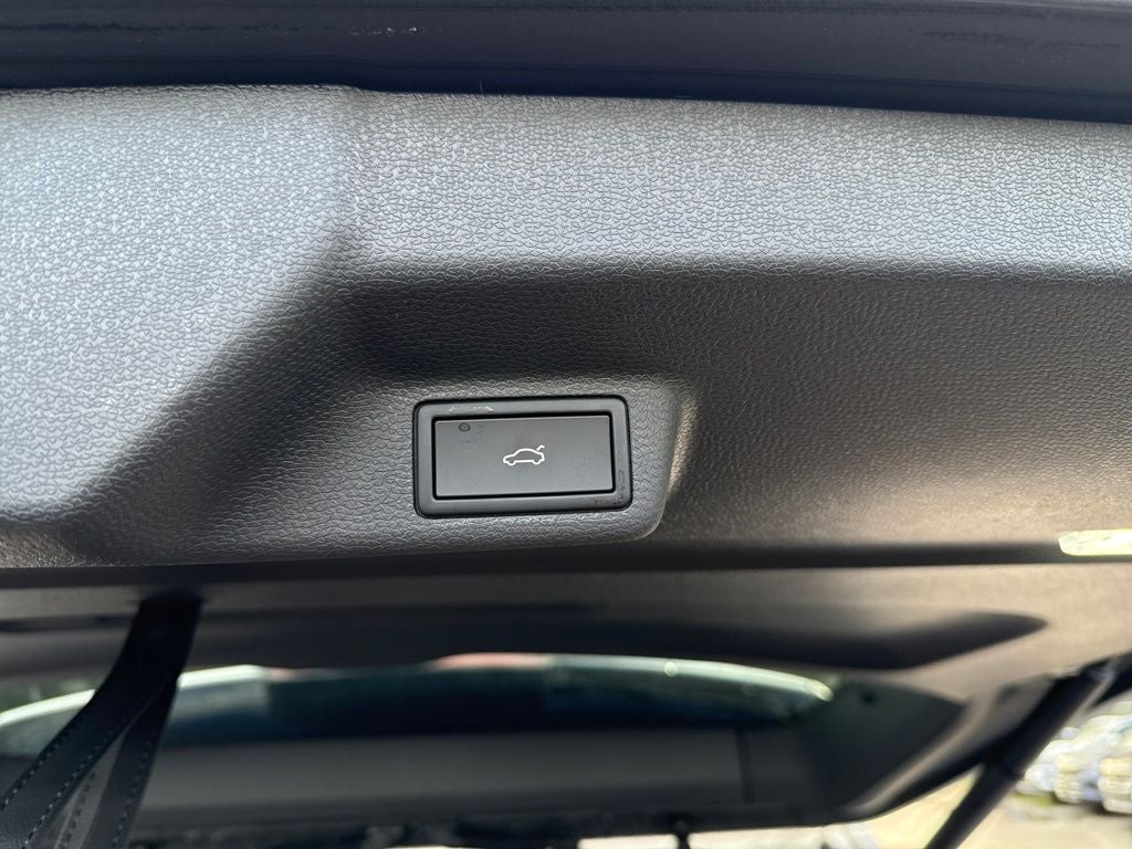 2025 Volkswagen ID. Buzz Pro S Plus