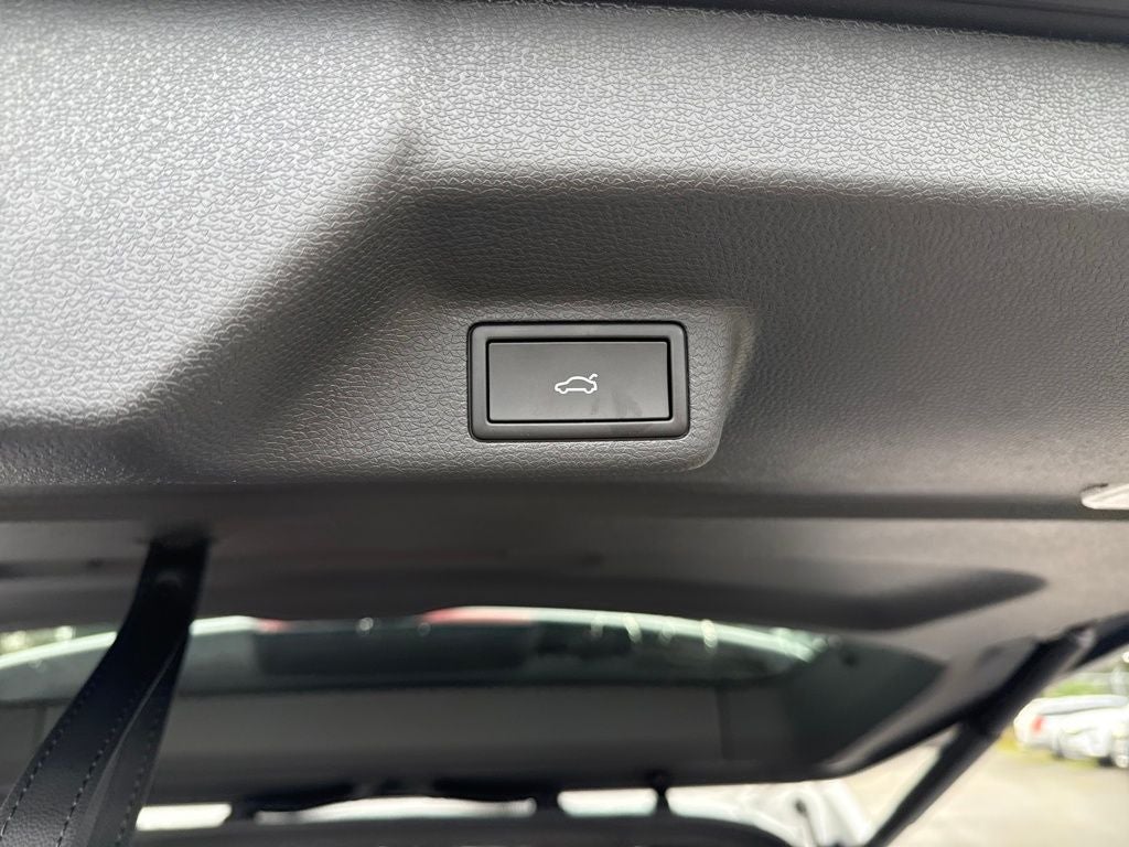 2025 Volkswagen ID. Buzz Pro S Plus