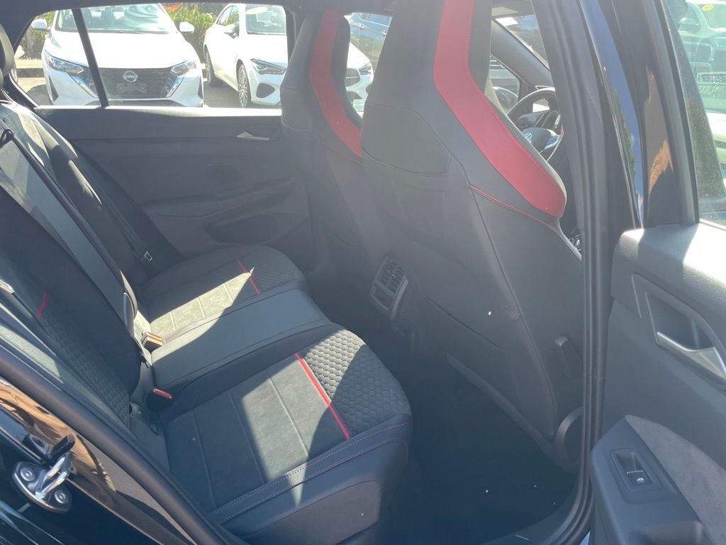 2026 Volkswagen Golf GTI SE