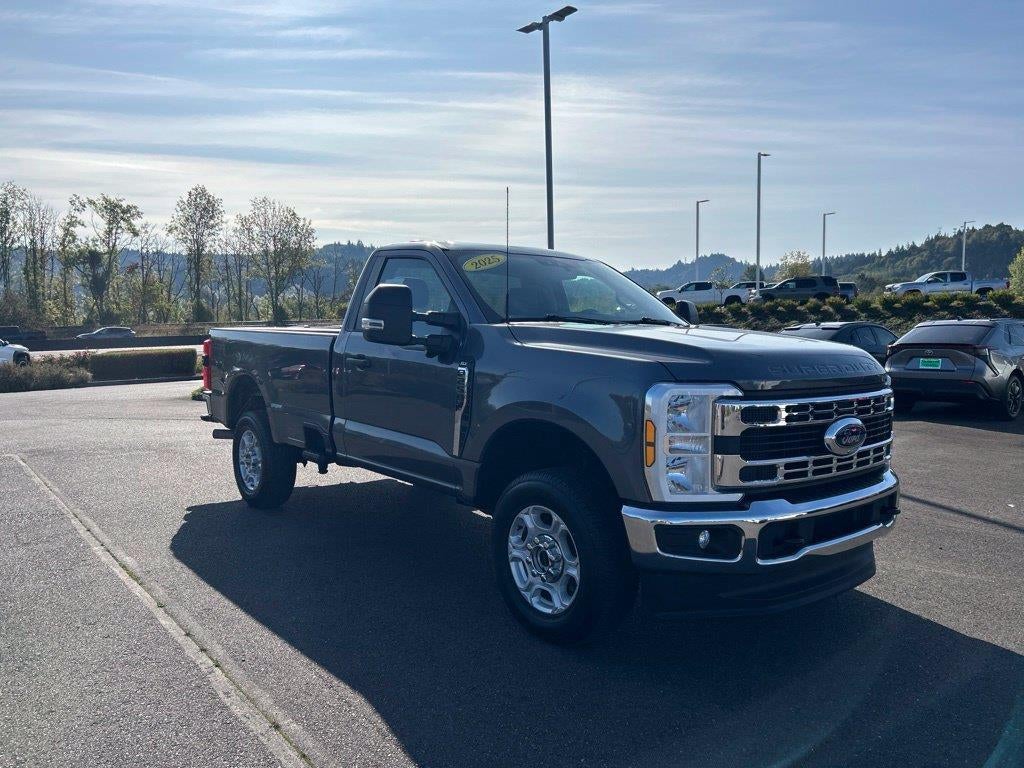2025 Ford Super Duty F-250 SRW XLT