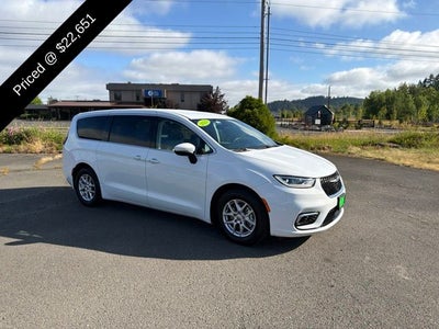 2023 Chrysler Pacifica Touring L