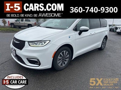 2023 Chrysler Pacifica Hybrid Touring L