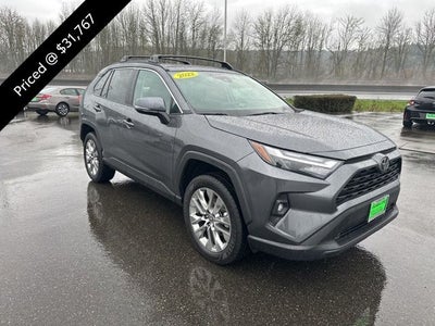2022 Toyota RAV4 XLE Premium