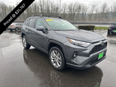 2022 Toyota RAV4 XLE Premium