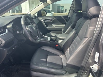 2022 Toyota RAV4 XLE Premium