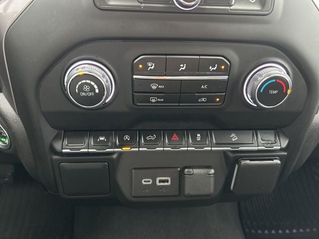 2022 Chevrolet Silverado 1500 Custom Trail Boss