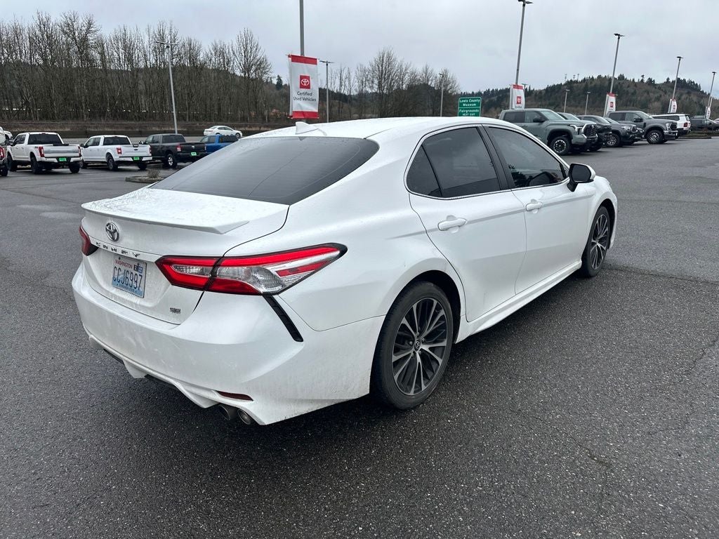2020 Toyota Camry SE