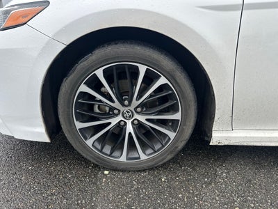 2020 Toyota Camry SE