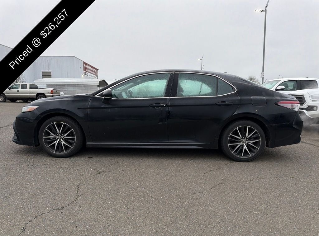 2024 Toyota Camry SE