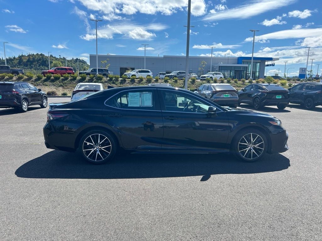 2021 Toyota Camry SE