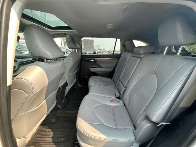 2021 Toyota Highlander Hybrid Limited