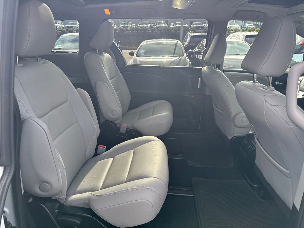 2020 Toyota Sienna Limited Premium 7 Passenger