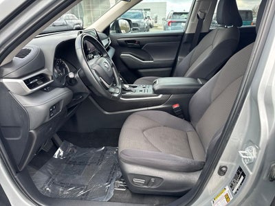 2024 Toyota Highlander LE