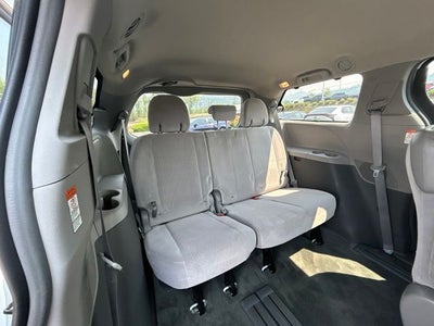 2015 Toyota Sienna LE 8 Passenger