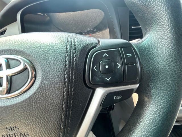 2015 Toyota Sienna LE 8 Passenger