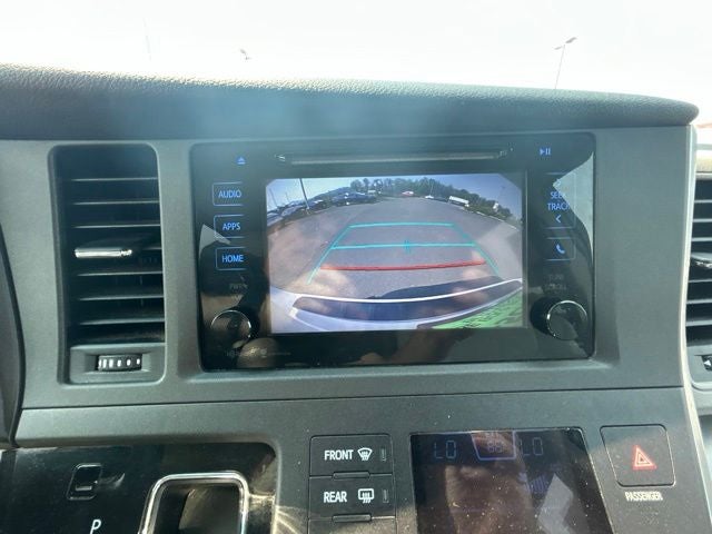 2015 Toyota Sienna LE 8 Passenger