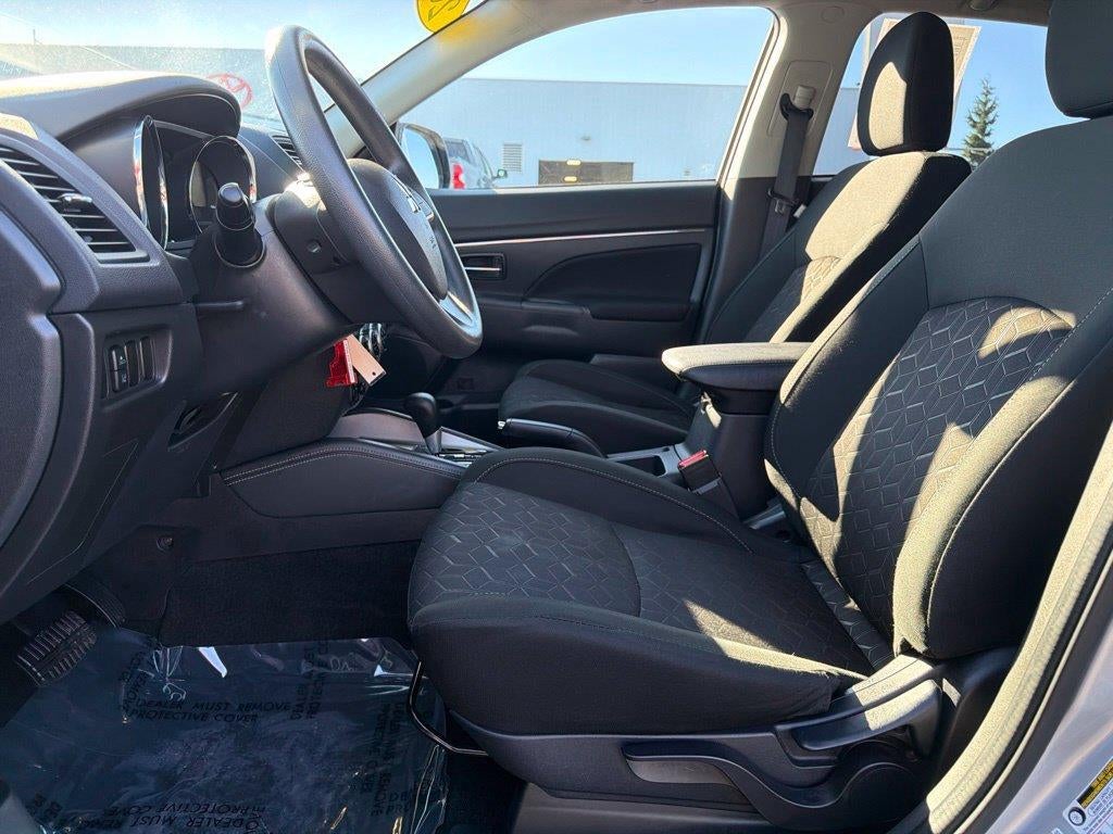 2024 Mitsubishi Outlander Sport ES
