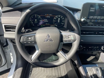 2023 Mitsubishi Outlander PHEV SE