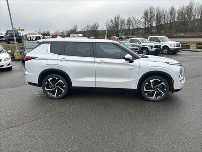2023 Mitsubishi Outlander PHEV Base