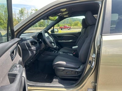 2025 Subaru Forester Premium