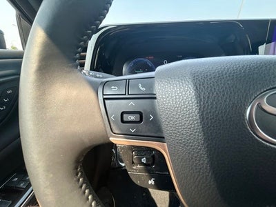 2025 Toyota Crown Signia XLE