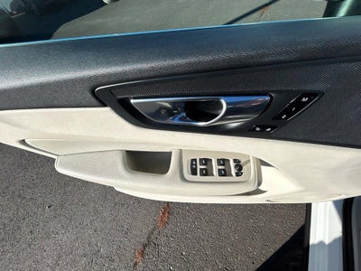 2022 Volvo XC60 Momentum