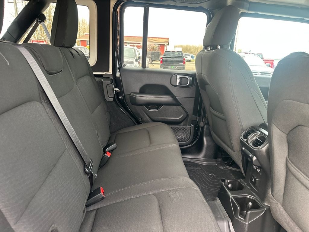 2023 Jeep Wrangler 4-Door Sahara 4x4