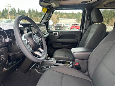 2023 Jeep Wrangler 4-Door Sahara 4x4