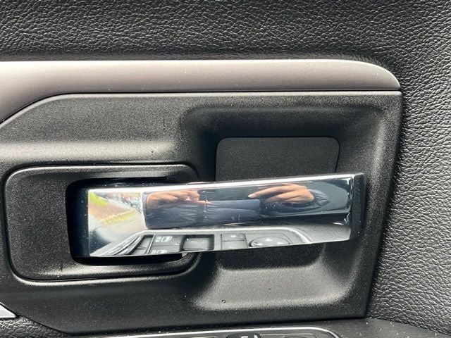 2022 RAM 1500 Classic Warlock Quad Cab 4x4 6'4' Box