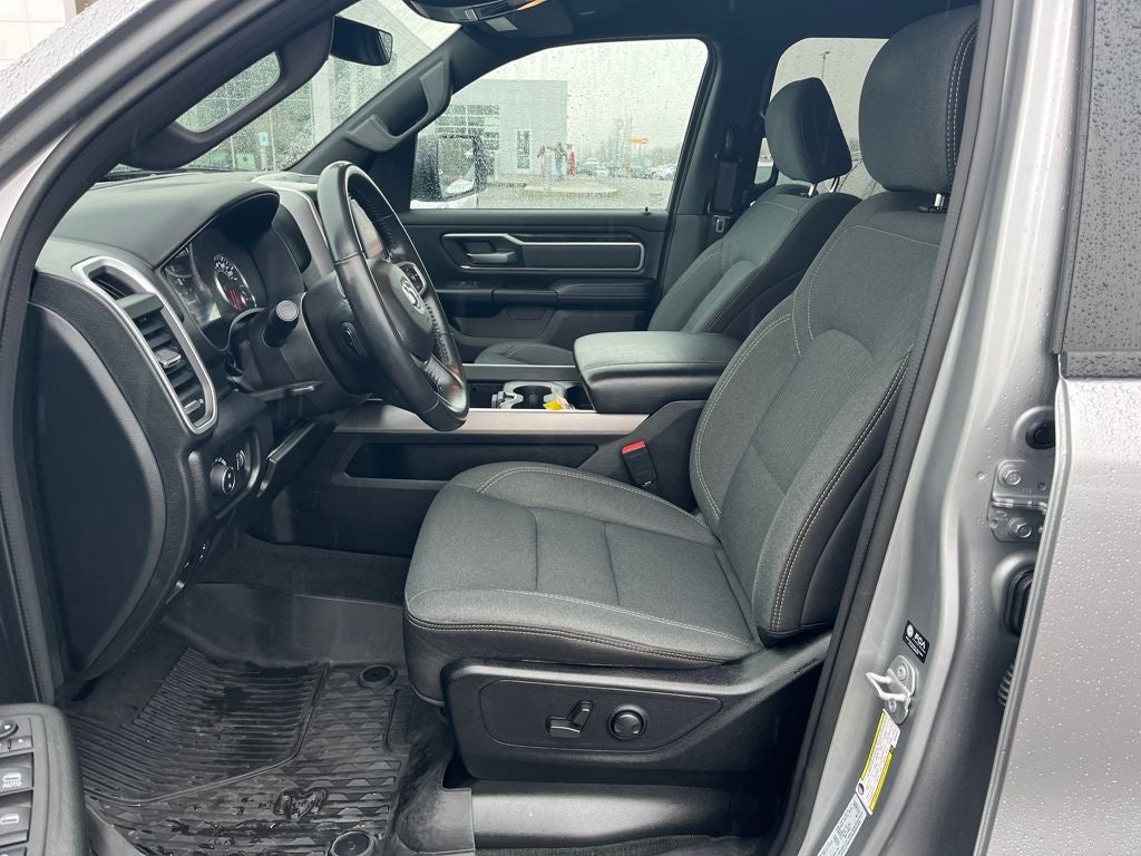 2022 RAM 1500 Big Horn Crew Cab 4x4 5'7' Box